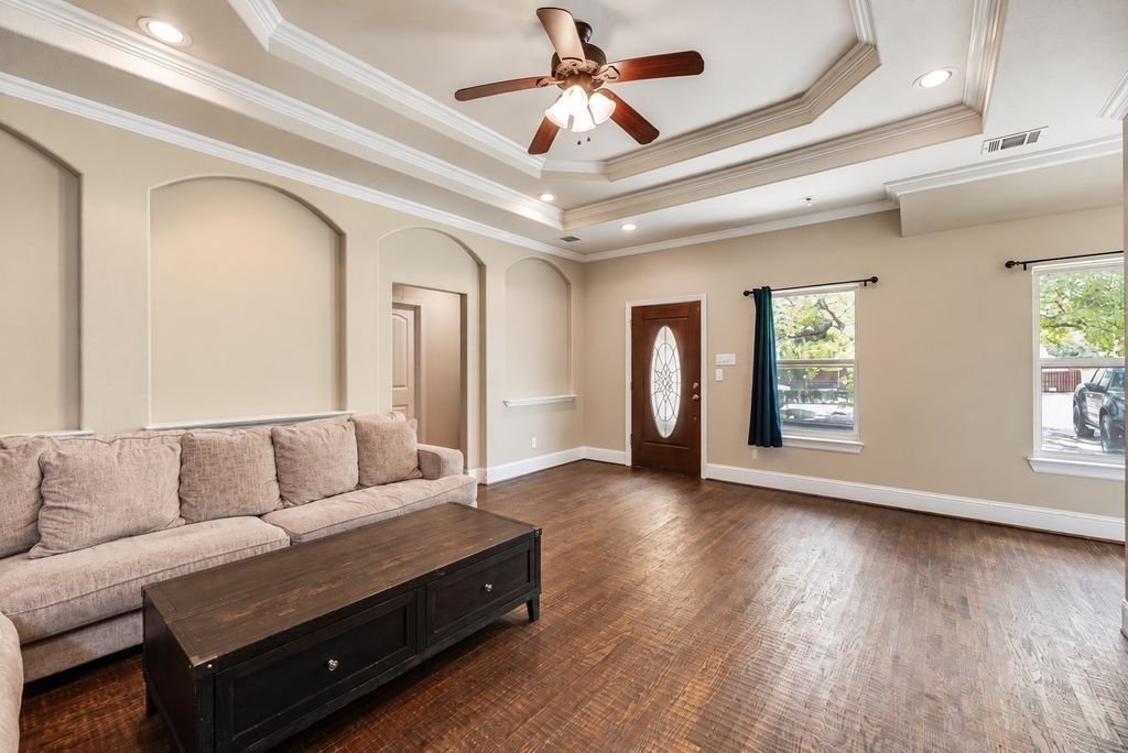 910 English Street, Irving, TX 75061 — photo 3