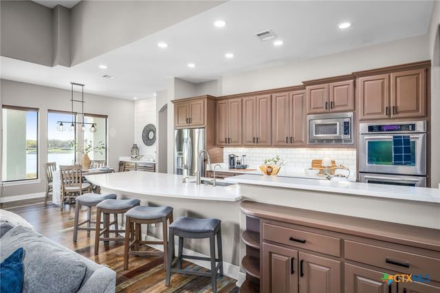 925 River Ranch Circle, Martindale, TX 78655