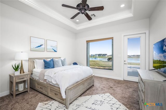 925 River Ranch Circle, Martindale, TX 78655