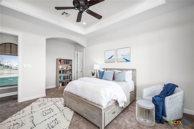 925 River Ranch Circle, Martindale, TX 78655