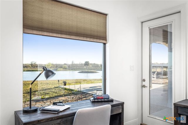 925 River Ranch Circle, Martindale, TX 78655