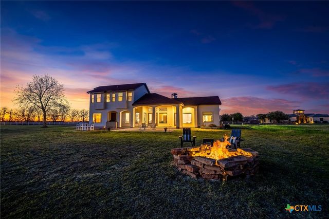 925 River Ranch Circle, Martindale, TX 78655