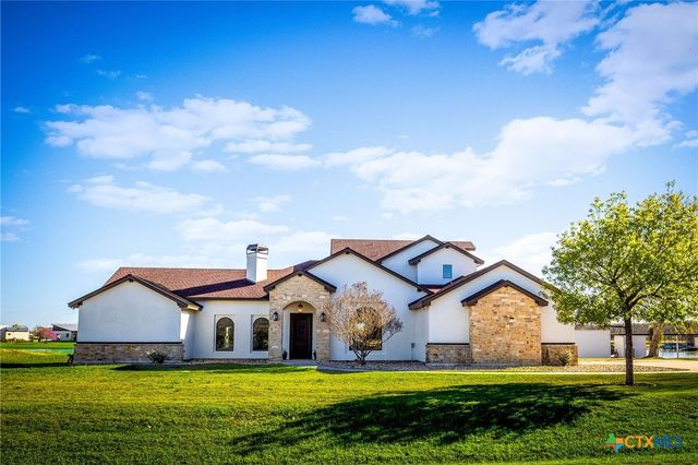 925 River Ranch Circle, Martindale, TX 78655