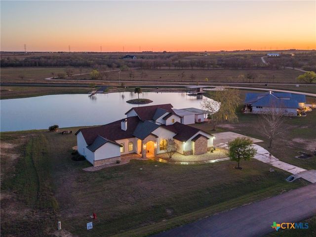925 River Ranch Circle, Martindale, TX 78655