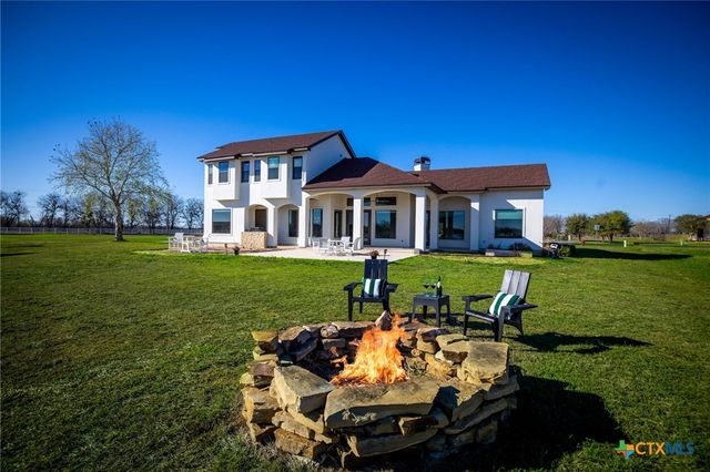 925 River Ranch Circle, Martindale, TX 78655