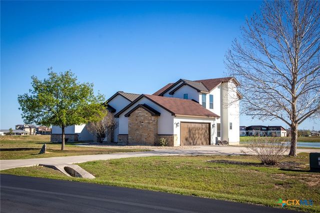 925 River Ranch Circle, Martindale, TX 78655