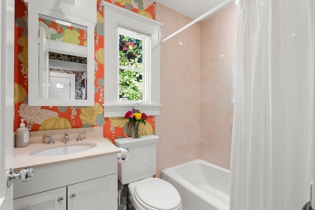19 Saville Street, Cambridge, MA 02138