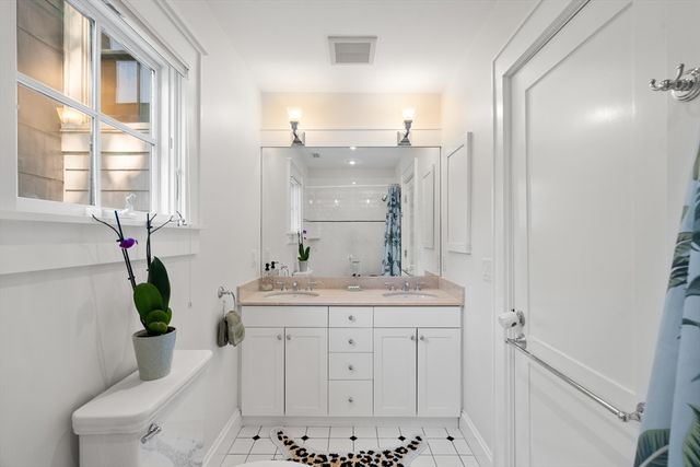 19 Saville Street, Cambridge, MA 02138