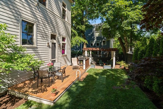 19 Saville Street, Cambridge, MA 02138