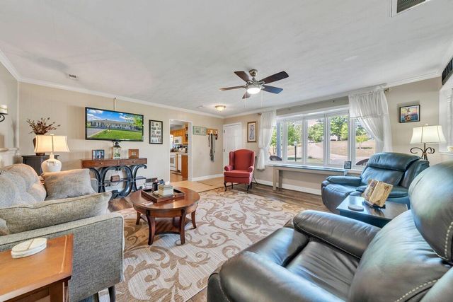 3226 Rakes RD, Rocky Mount, VA 24151