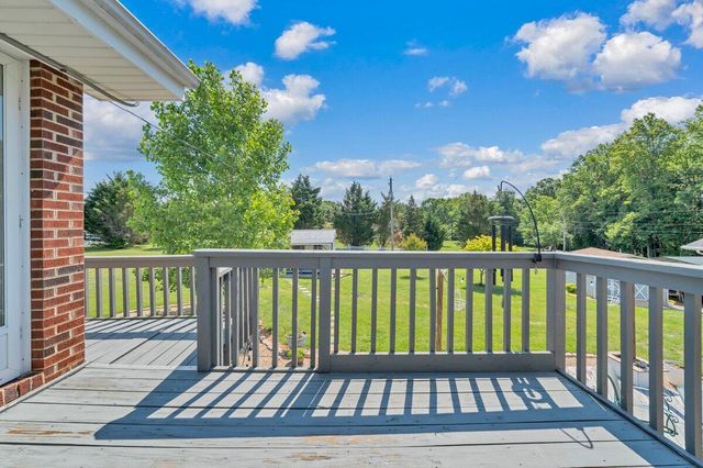 3226 Rakes RD, Rocky Mount, VA 24151