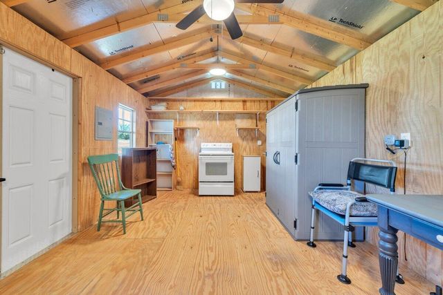 3226 Rakes RD, Rocky Mount, VA 24151