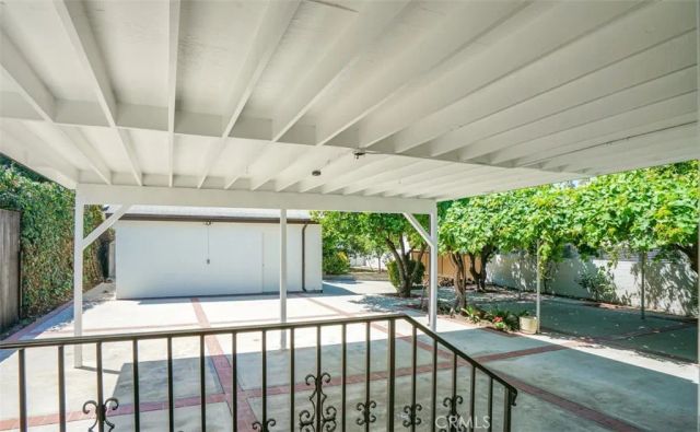 14260 Kittridge Street, Van Nuys, CA 91405