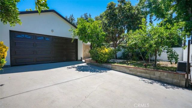14260 Kittridge Street, Van Nuys, CA 91405
