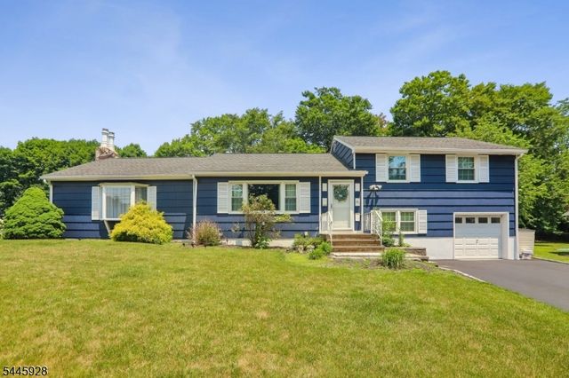 50 School Ave, East Hanover Twp., NJ 07936