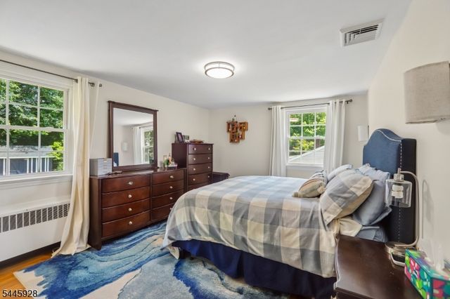 50 School Ave, East Hanover Twp., NJ 07936