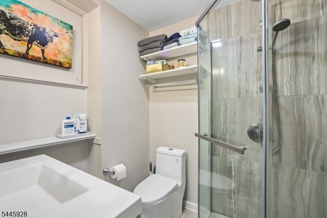50 School Ave, East Hanover Twp., NJ 07936
