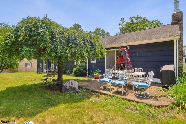 50 School Ave, East Hanover Twp., NJ 07936