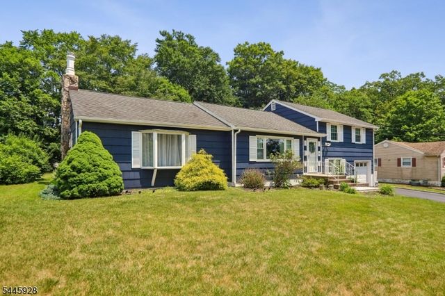 50 School Ave, East Hanover Twp., NJ 07936