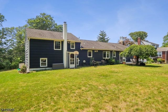 50 School Ave, East Hanover Twp., NJ 07936