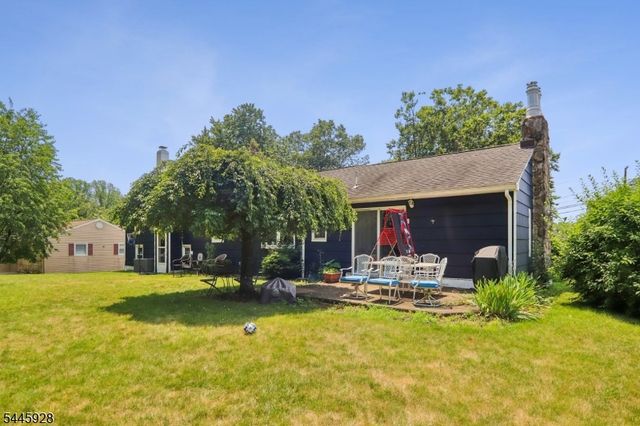 50 School Ave, East Hanover Twp., NJ 07936