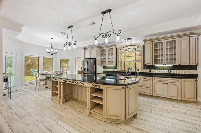 4803 County Road 197, Alvin, TX 77511