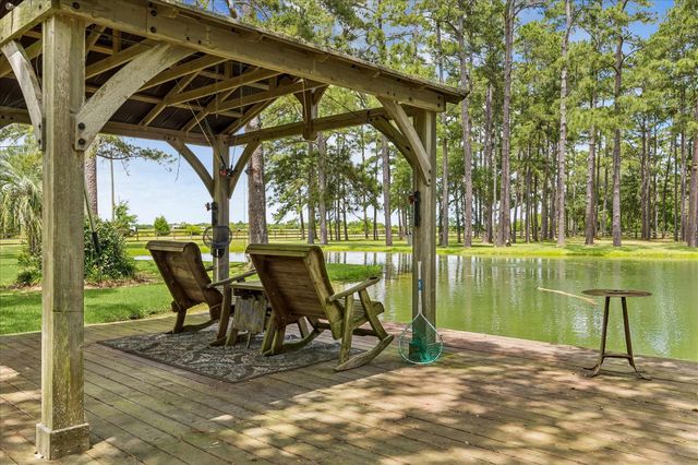 4803 County Road 197, Alvin, TX 77511