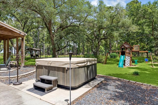 4803 County Road 197, Alvin, TX 77511