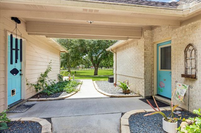 4803 County Road 197, Alvin, TX 77511