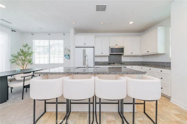 45330 Via Vela, Temecula, CA 92592