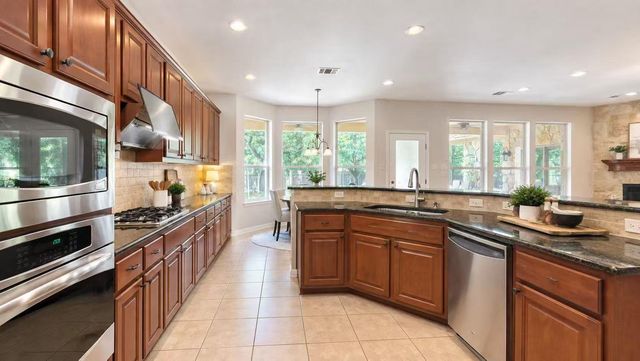 11012 Tornasol LN, Austin, TX 78739