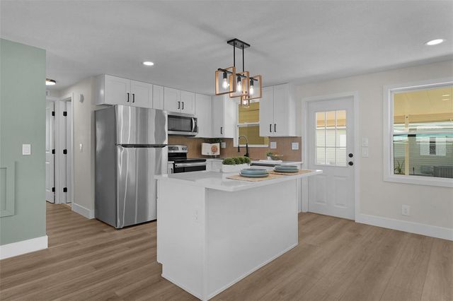 205 PALO VERDE DRIVE, Leesburg, FL 34748