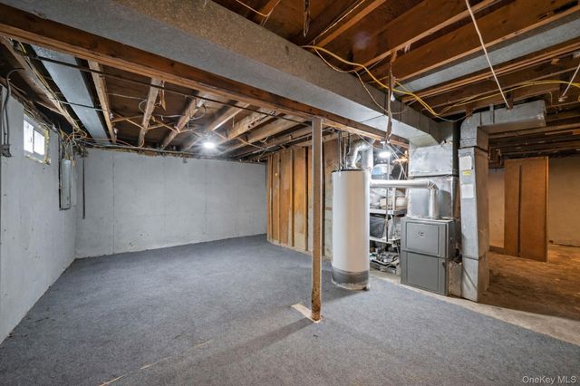 24 Lantern Street, Huntington, NY 11743