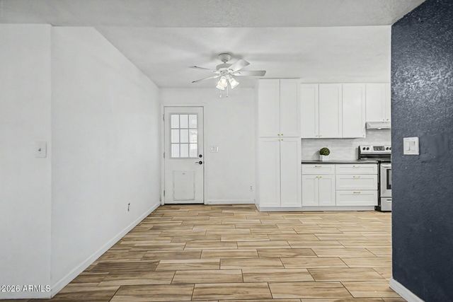329 E JUNIPER Street, Mesa, AZ 85201