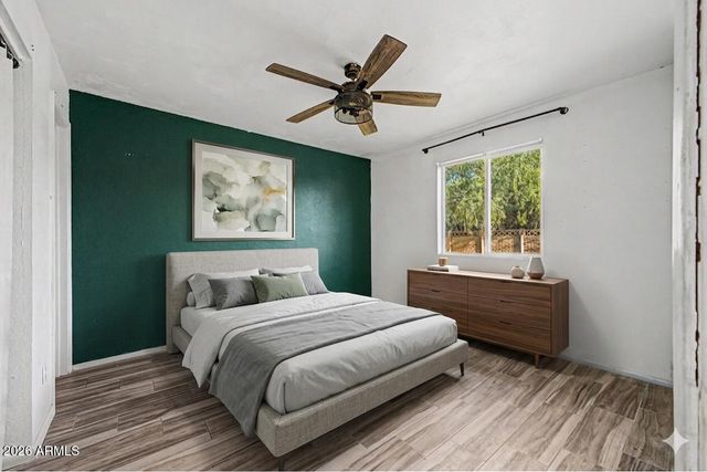 329 E JUNIPER Street, Mesa, AZ 85201