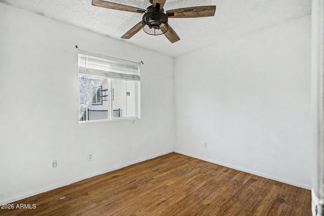 329 E JUNIPER Street, Mesa, AZ 85201