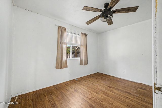 329 E JUNIPER Street, Mesa, AZ 85201