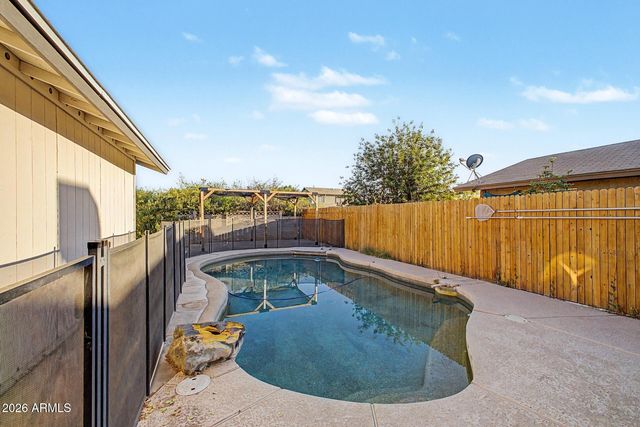 329 E JUNIPER Street, Mesa, AZ 85201