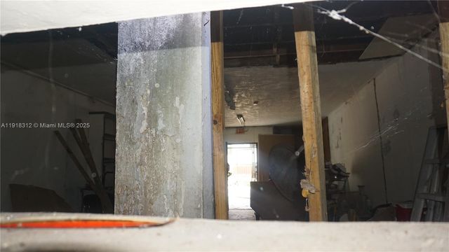 6704 NW 18th Ave, Miami, FL 33147