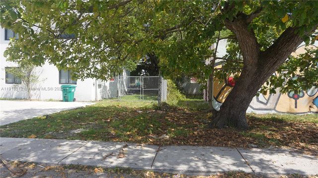 6704 NW 18th Ave, Miami, FL 33147