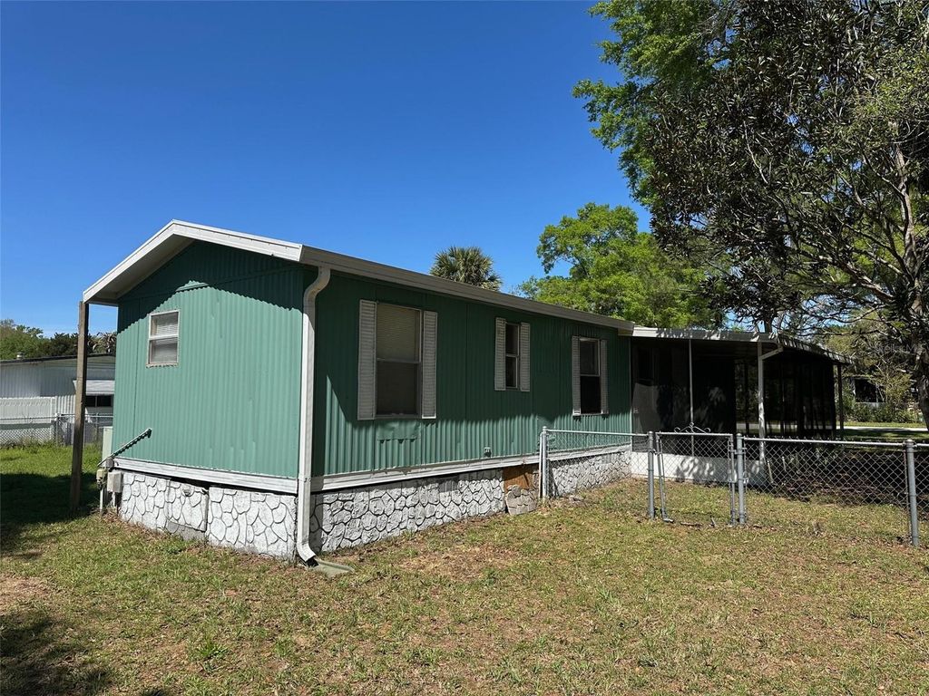 Image 8 of property listing at 3010 SW 89TH PLACE, Ocala, FL 34476
