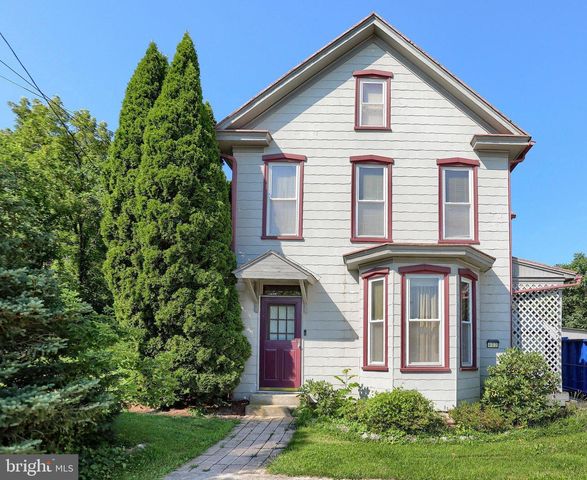 402 S PENN ST, Shippensburg, PA 17257