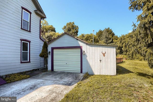 402 S PENN ST, Shippensburg, PA 17257