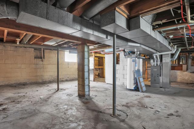 3049 Cleveland Avenue, Columbus, OH 43224