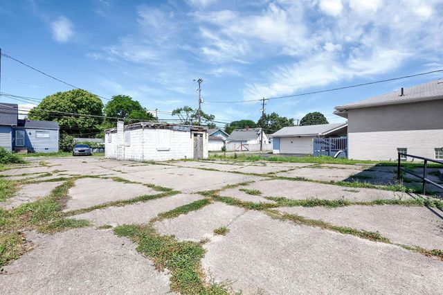 3049 Cleveland Avenue, Columbus, OH 43224