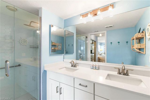 900 Collier CT # 106, Marco Island, FL 34145