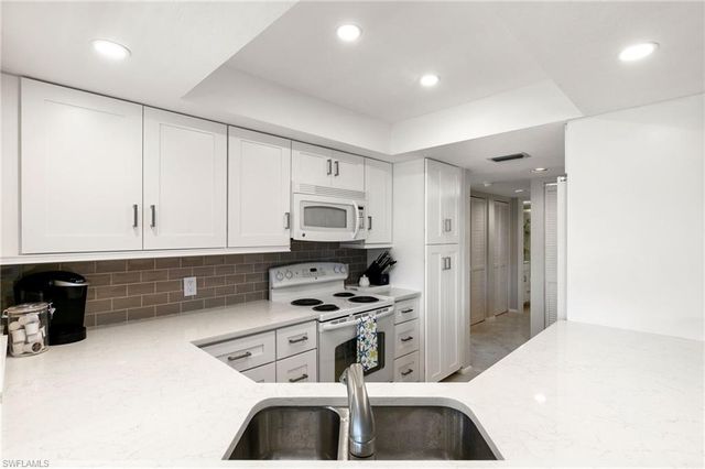 900 Collier CT # 106, Marco Island, FL 34145