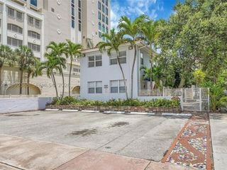 210 Mendoza Ave 6, Coral Gables, FL 33134