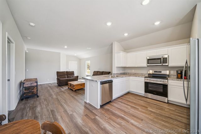 715 N Dogwood Avenue, Beggs, OK 74421