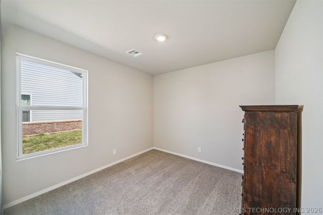 715 N Dogwood Avenue, Beggs, OK 74421